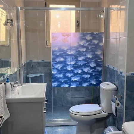 Alexandra Apartment