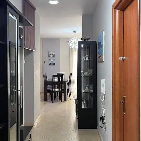 شقة Alexandra فلورا